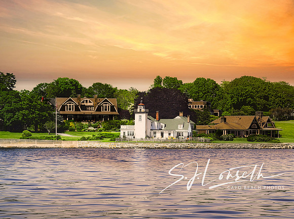 Nayatt Point Light_Rhode Island
