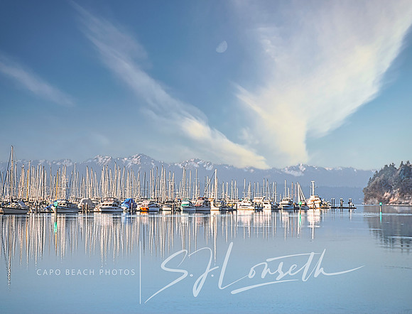 Swantown Marina & Moon_Washington