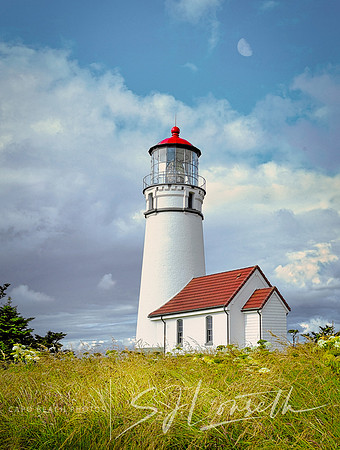 Cape Blanco Lighthouse Oregon_Moon