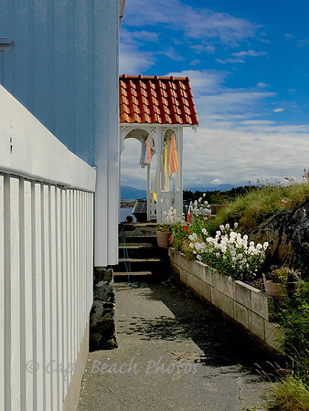 Ona Porch