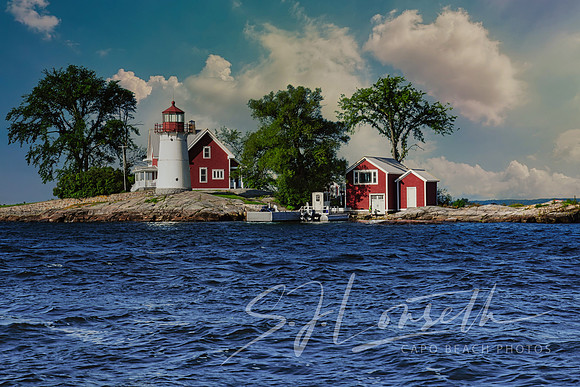 Crossover Island Light_NY