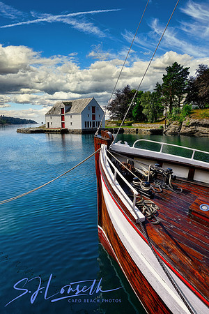 Herøysundet on Hardangerfjord_Norway